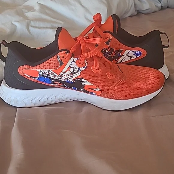 Running shoes - Picture 4 of 8